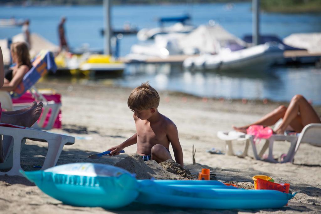 Camping Italia Lido Castelletto sopra Ticino Kültér fotó